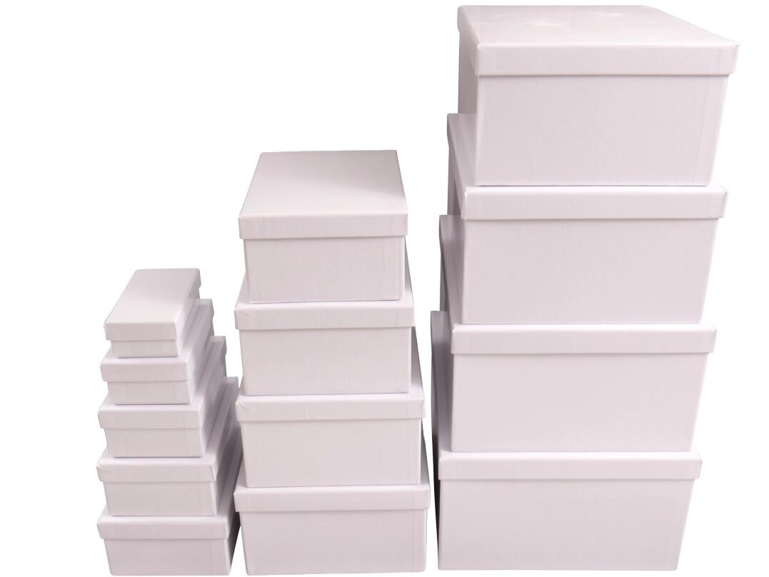 Geschenkbox weiß glänzend 13er VE 4